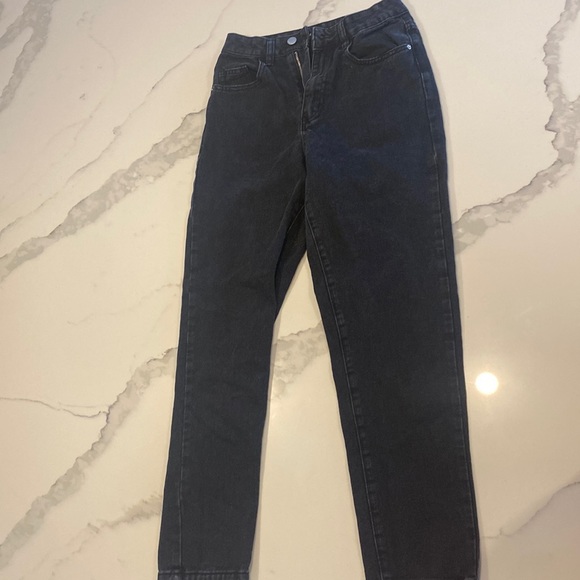 Black Mom Jeans - Picture 1 of 4